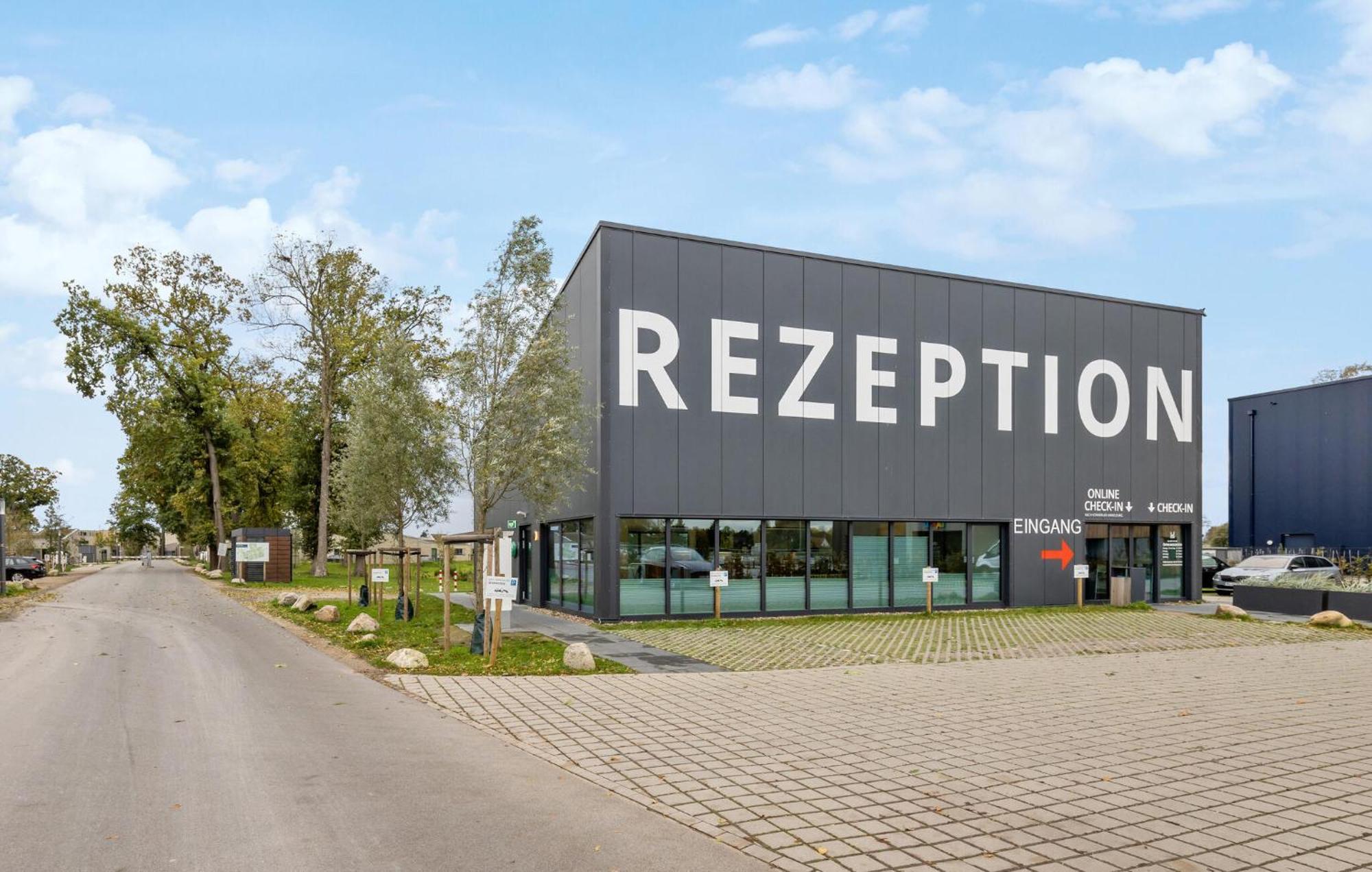 2 Bedroom Beach Front Home In Lembruch-Duemmer See Exterior foto